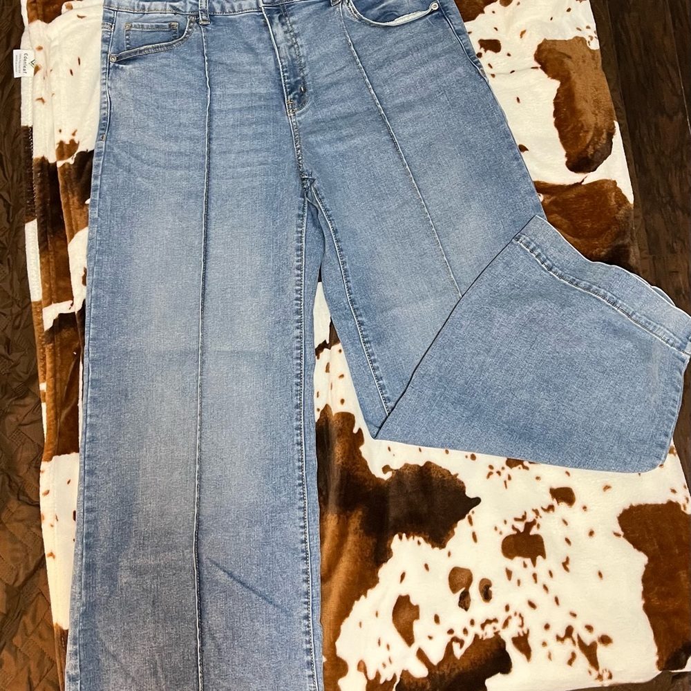 Time & Tru Wide Leg Jeans